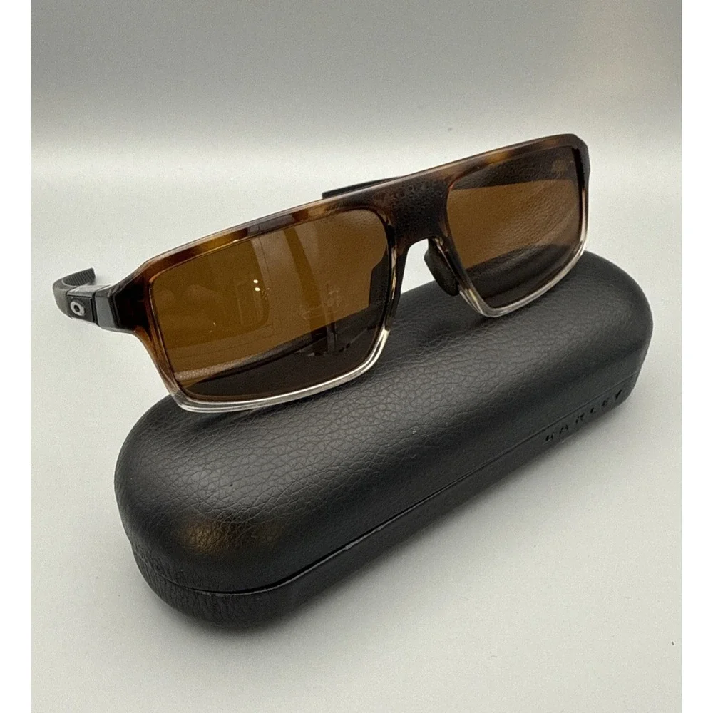 Oakley Cogswell Authentic Polished Sepia Brown Tortoise OX8157 Polarized & Case